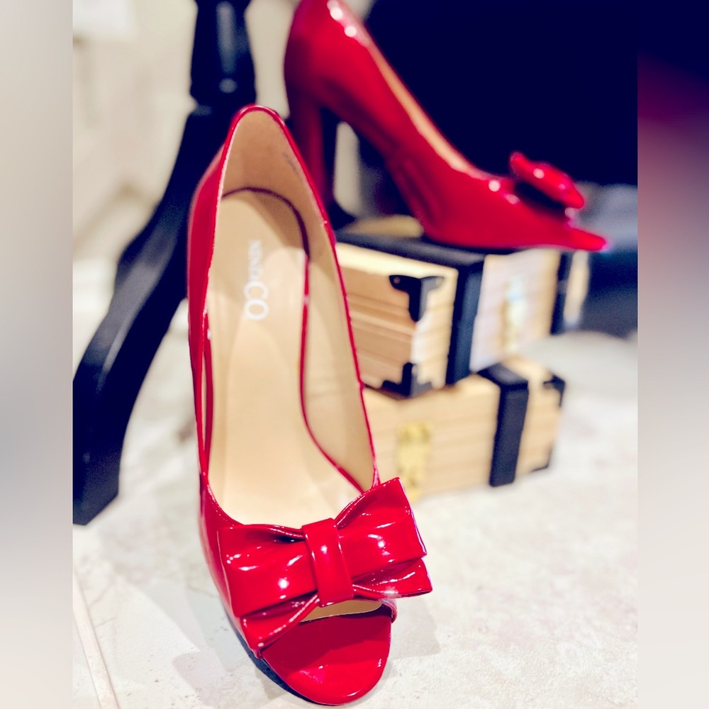 Nine & Co - Cute Red Bow Peep Toe Block Heel